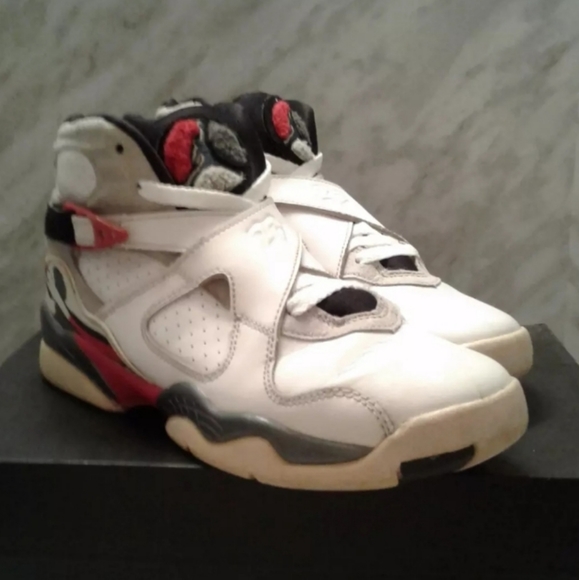 Nike Air Jordan 8 Retro Bugs Bunny GS 5.5y Womens 7 White Black Red 305368-103 - Picture 2 of 6